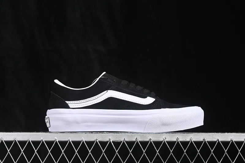 All categories Vans Vans series Vans Low Vans low top Vans Old Skool 36 Vans low-top casual skateboard shoes VN000CNGCIE1